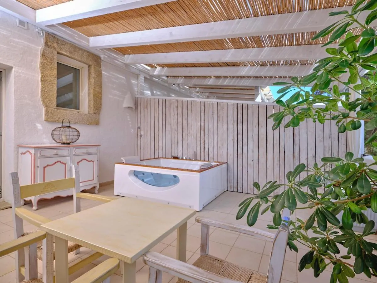 Dolce Vita Boutique Hotel Porto Cervo 4*,
