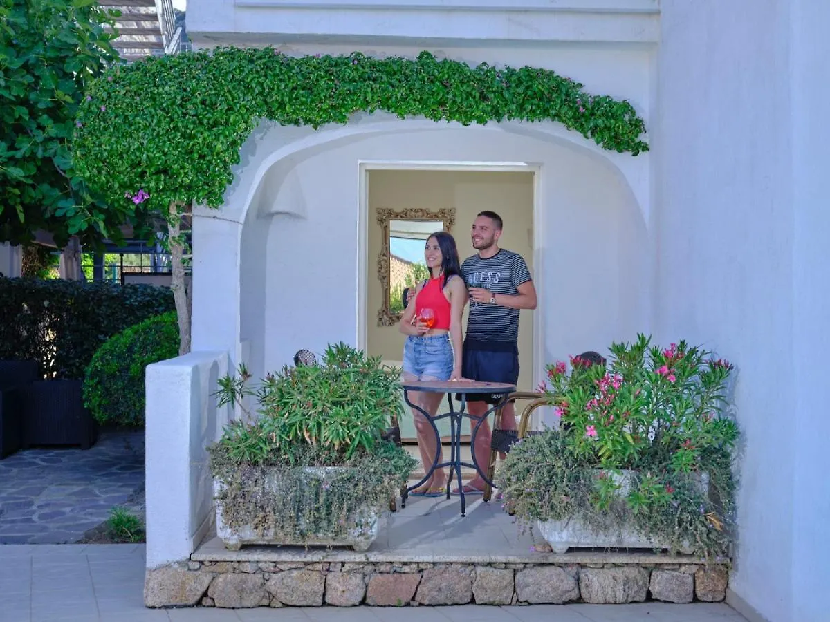 Hotel Dolce Vita Porto Cervo 4*,