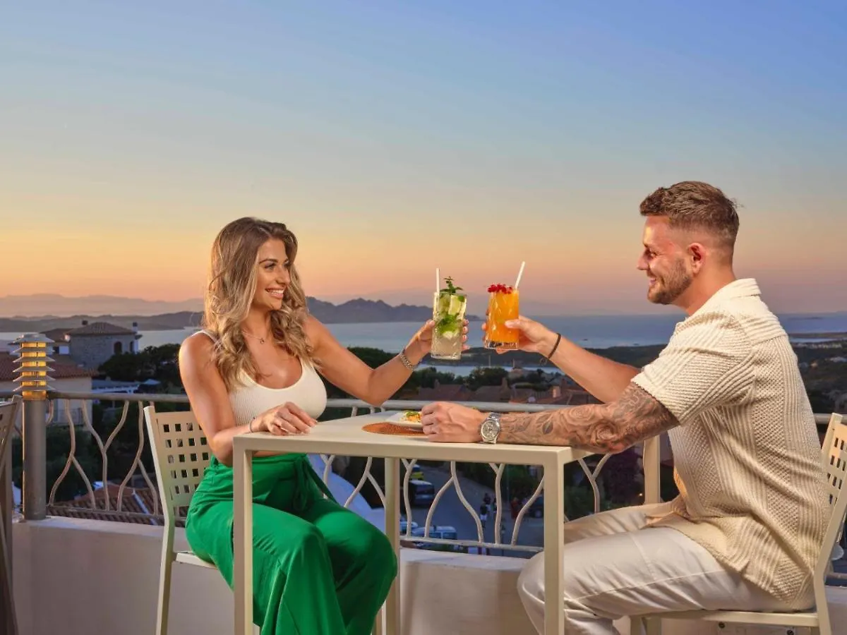 Hotel Dolce Vita Porto Cervo 4*,