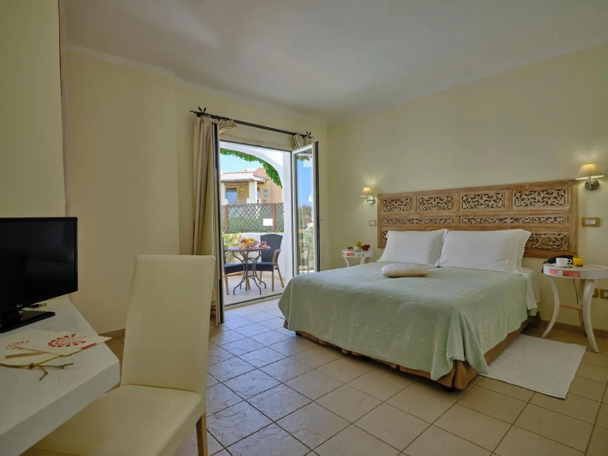 Dolce Vita Boutique Hotel Porto Cervo 4*,